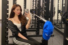 自贡我是一名瑜伽锻练外加兼职模特(我是一名瑜伽锻练外加兼职模特小说)