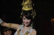 自贡人妖选美(人妖选美手术)