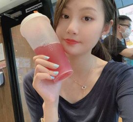 自贡雇用网红商务伴游女(雇用网红商务伴游女员工)