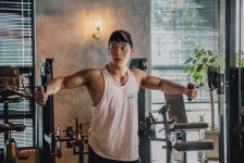 自贡肌肉男模(肌肉男模板)