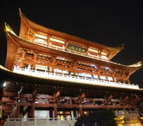 自贡长沙旅游攻略(长沙旅游攻略景点必去长沙美食街)
