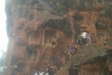 自贡乐山旅游攻略(乐山旅游攻略自由行路线推荐)