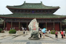 自贡开封旅游攻略(开封旅游攻略自由行攻略)