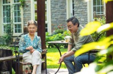 自贡坦言带老伴游遍中国(我和老伴去旅游)