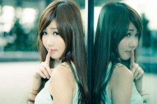 自贡上海绝色美眉兼职伴游(上海雇用高端伴游一天20万)