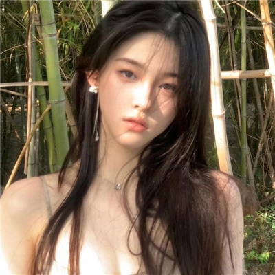 自贡与商务伴游共进晚餐，愉快的营业会谈起头了