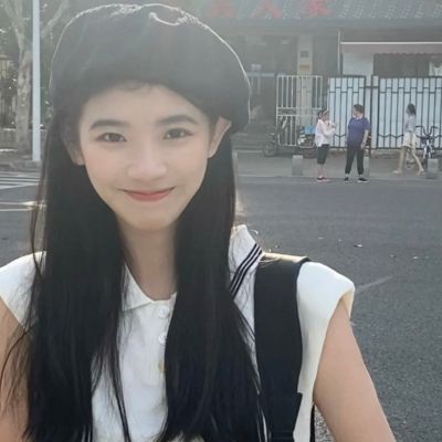 自贡商务伴游带客户去看海豚表演