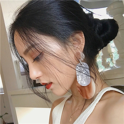 自贡伴游女生张悦然的资料