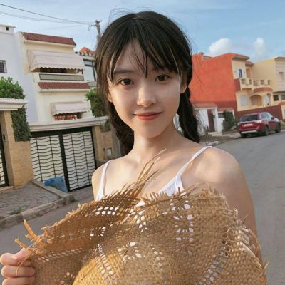 自贡伴游女生李梓萱的资料