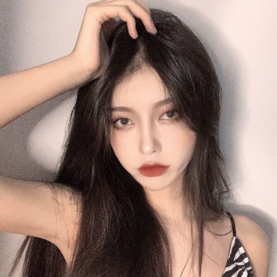自贡伴游女生杨梦琪的资料