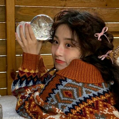 自贡伴游女生郑晓涵的资料