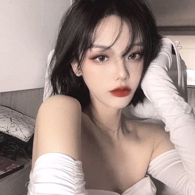 自贡伴游女生李幻极的资料