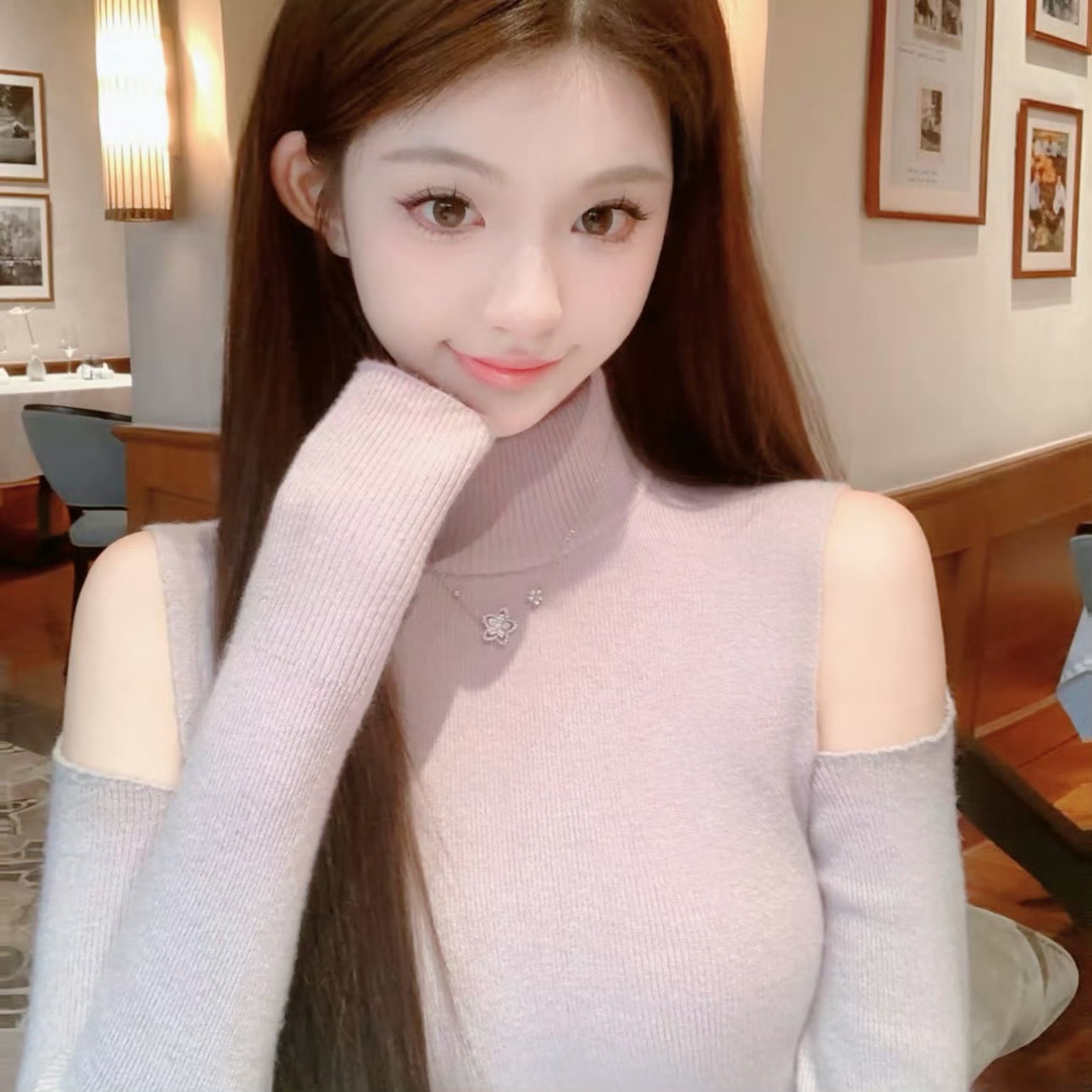 自贡一位伴游女孩的内心独白：在繁华与孤独间寻找自我?