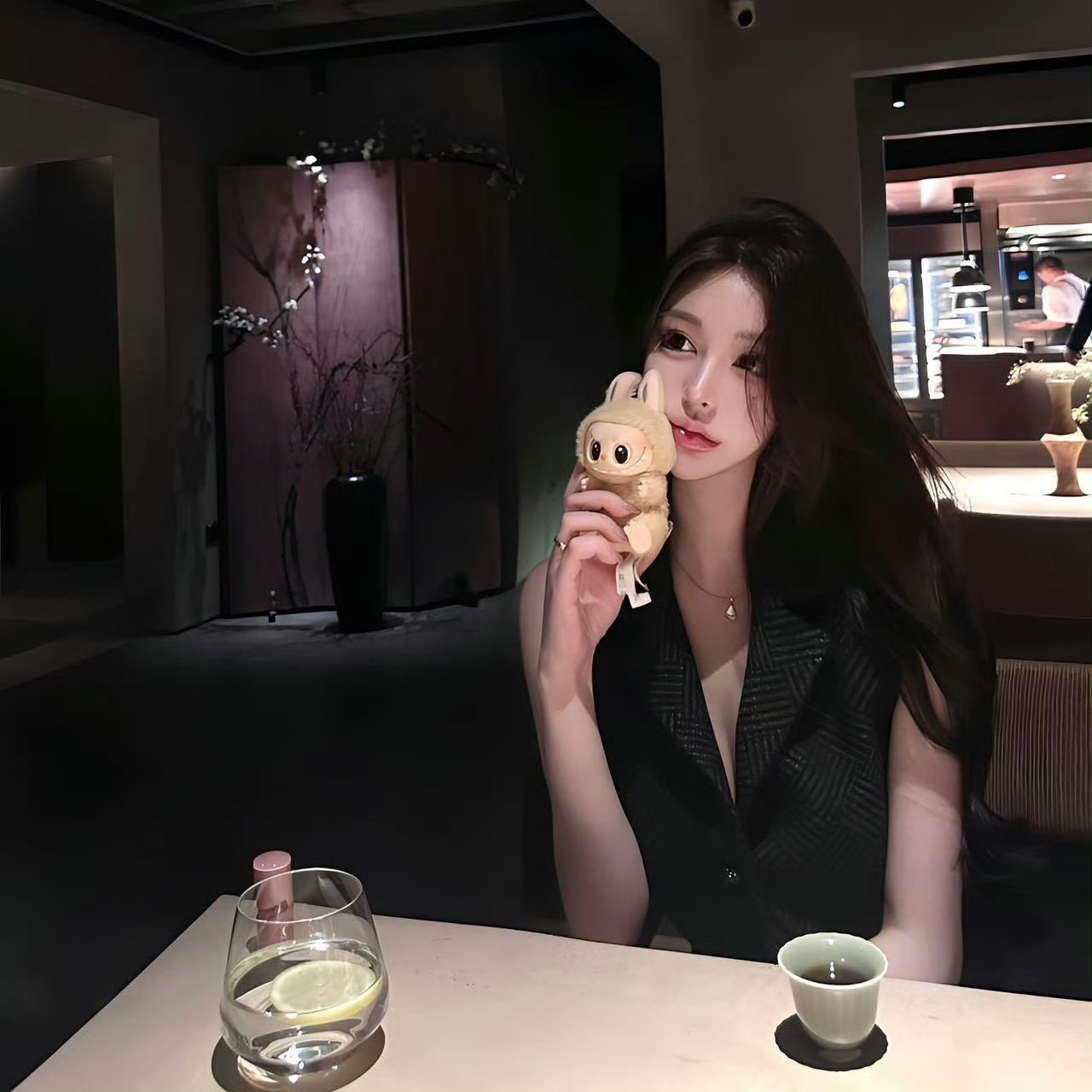 自贡伴游女生范甜甜的资料