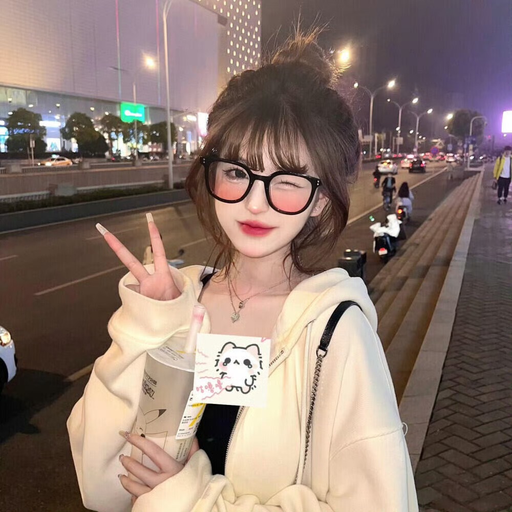 自贡伴游女生KIKI的资料