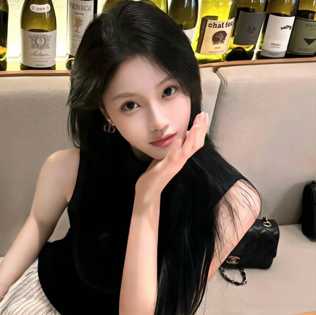 自贡伴游女生阚梦蕊的资料