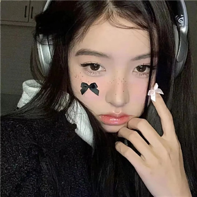 自贡伴游女生芷云的资料