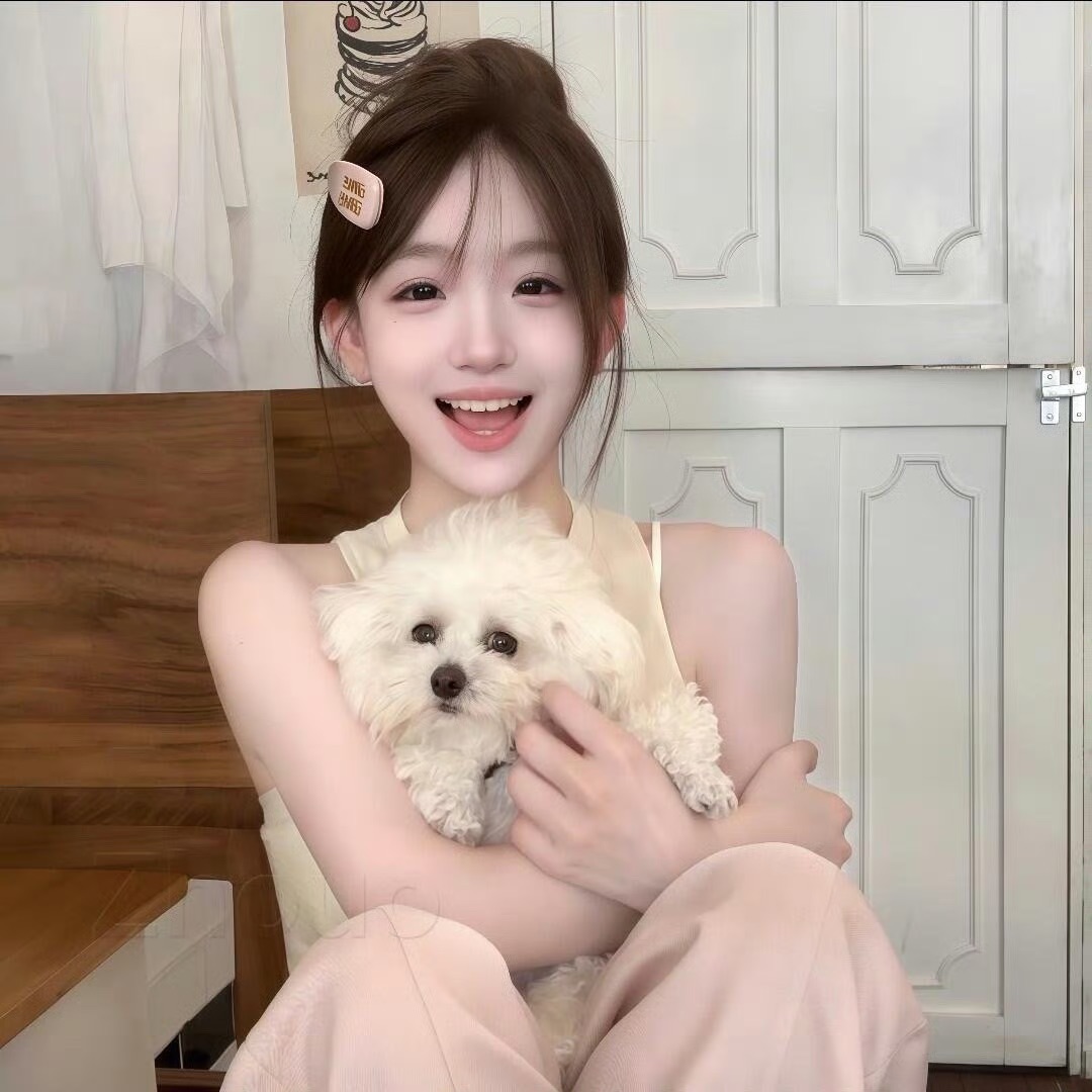 自贡伴游女生周小婷的资料