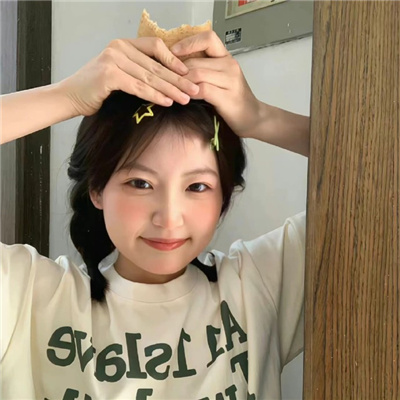 自贡伴游女生蒯慧雅