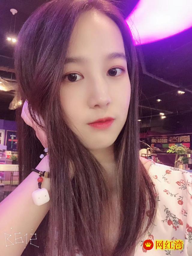 网拍模特兼职佣金(网拍模特押金)